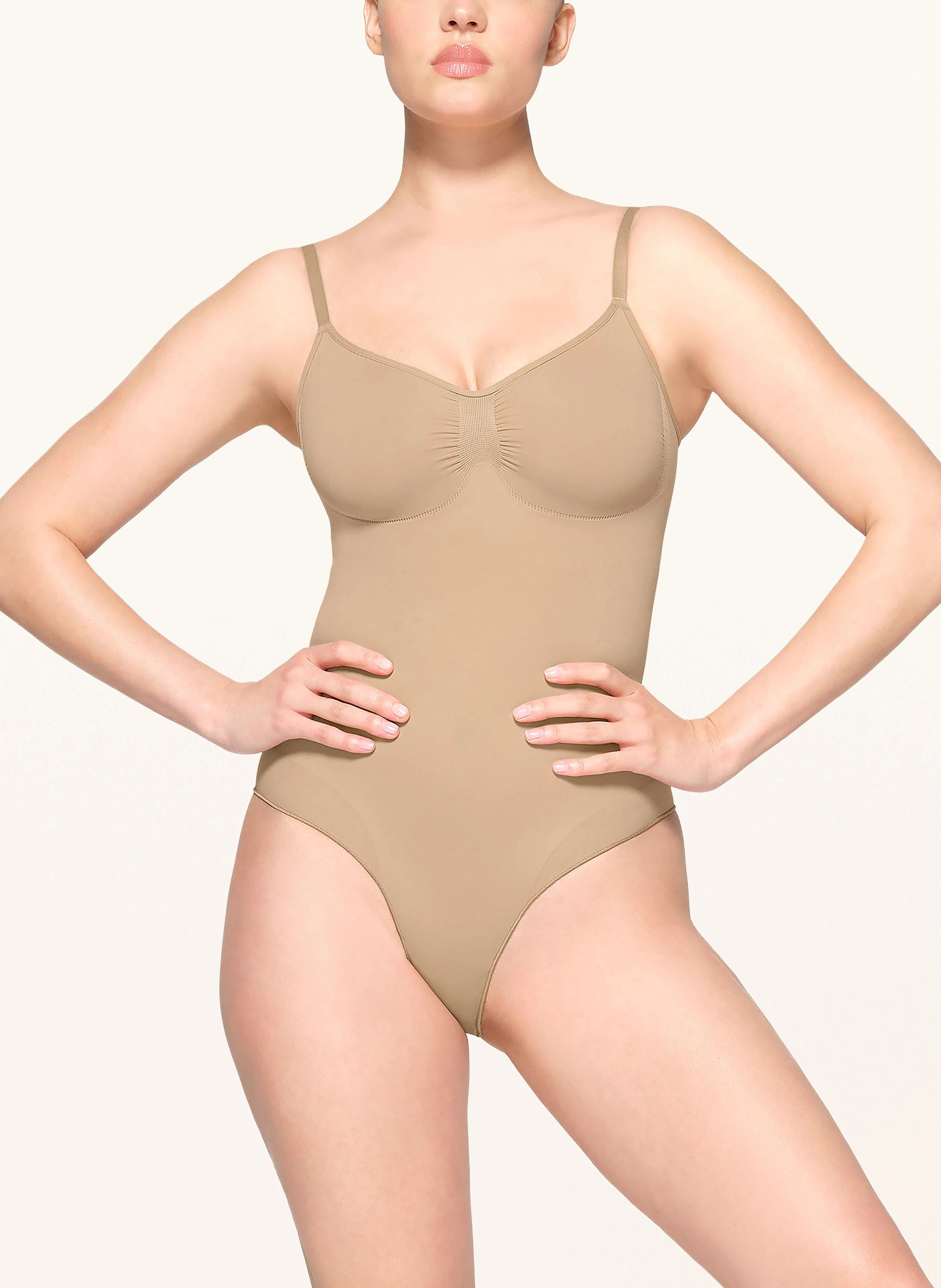 SKIMS Shape-Body SEAMLESS SCULPT