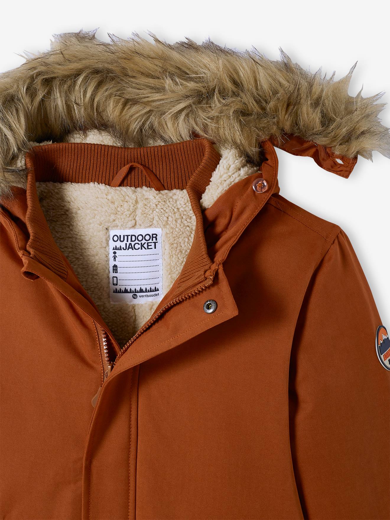 Parka com capuz e forro de sherpa, enchimento de poliéster reciclado, verde médio liso com motivos para meninos