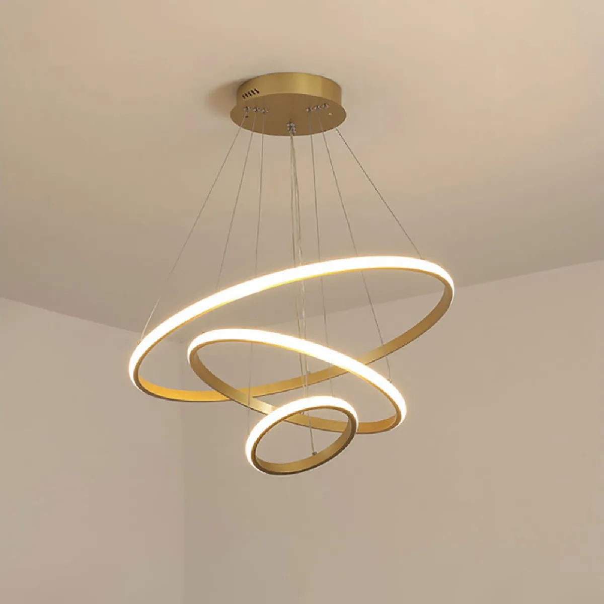 Universal Lustre Moderne - Or