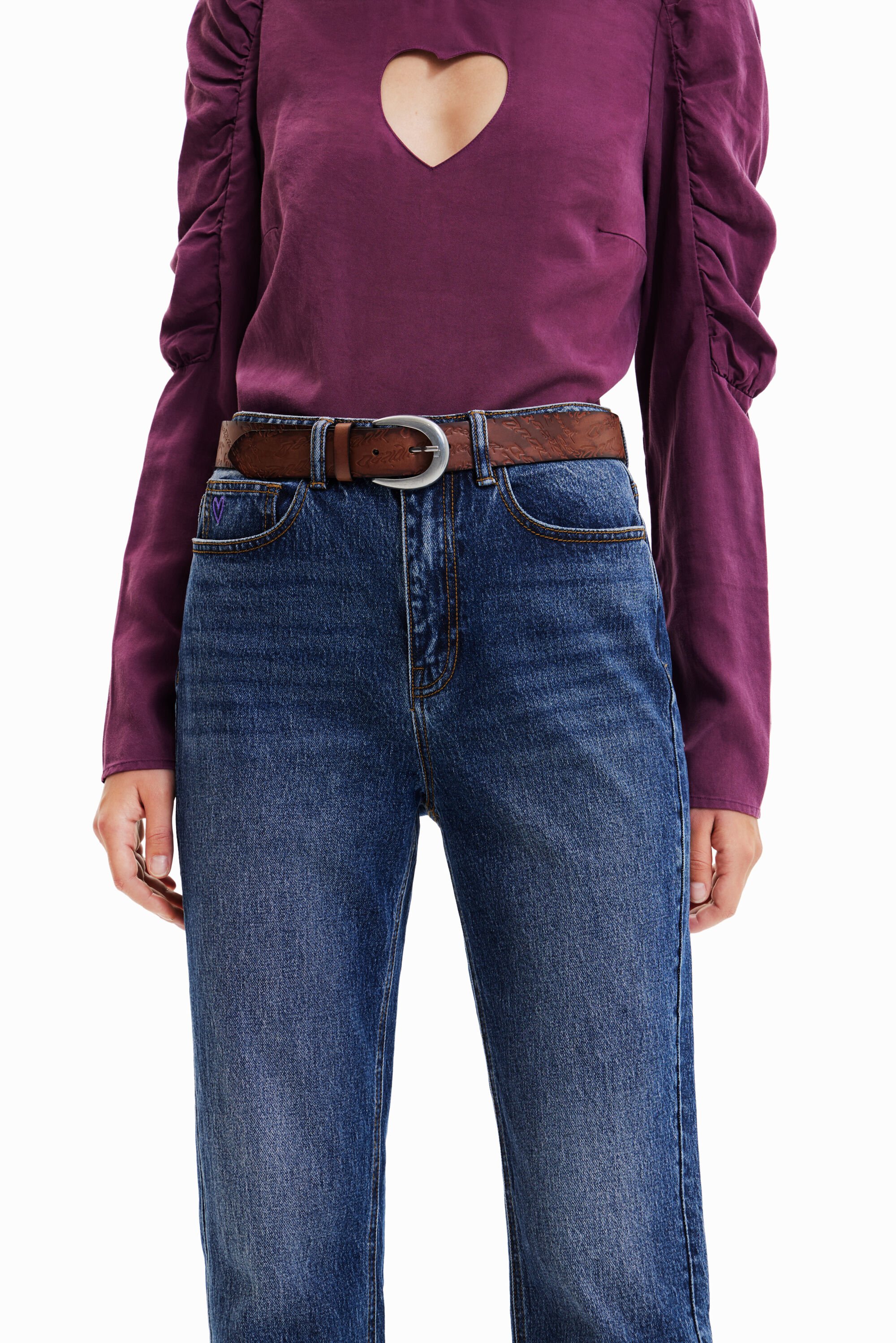 Ceinture boucle irrégulière