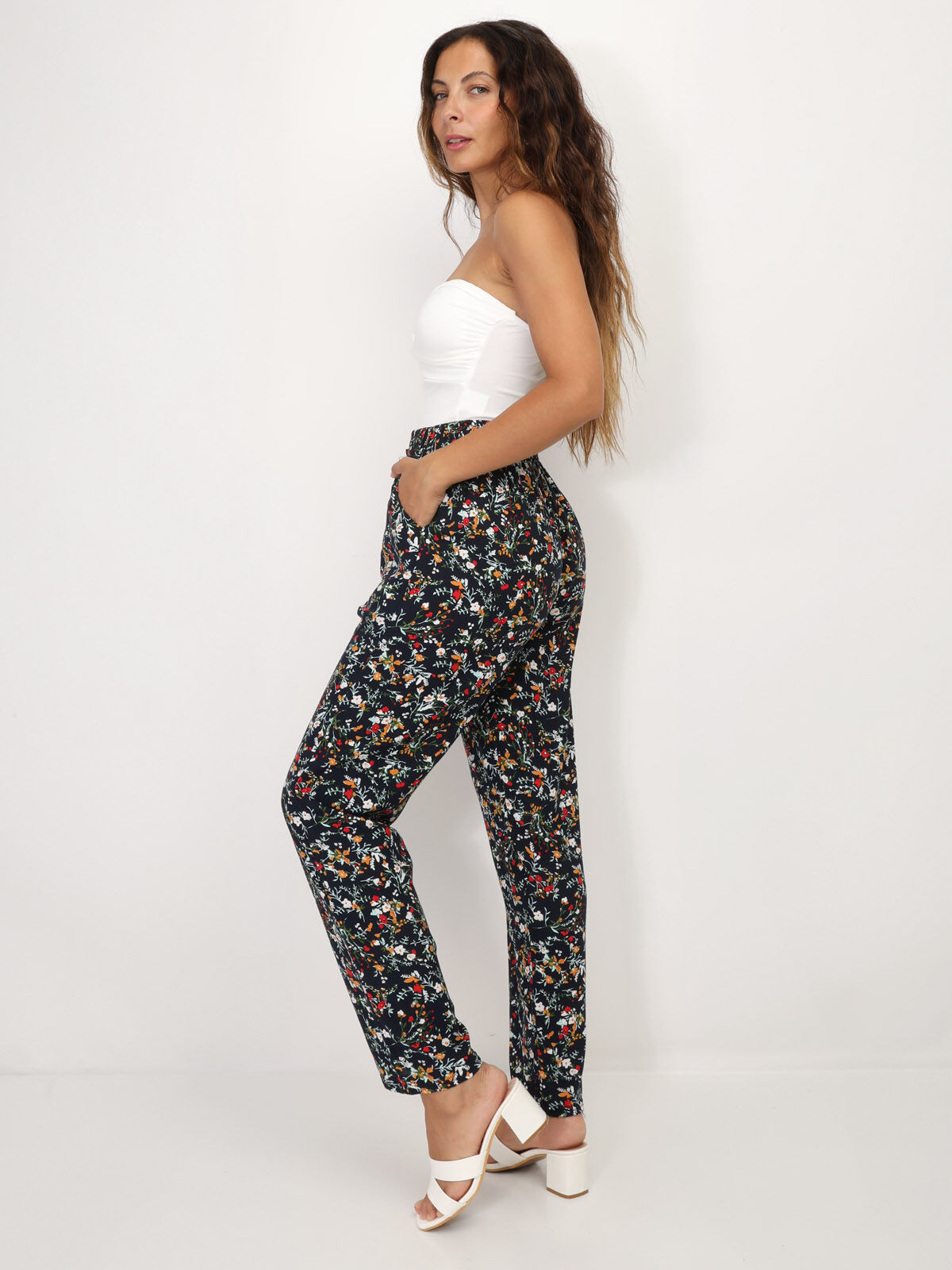 Pantalon léger à motif fleurs- Noir