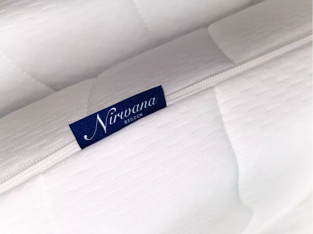 Surmatelas latex naturel Nirwana 160 x 190 x 12 cm