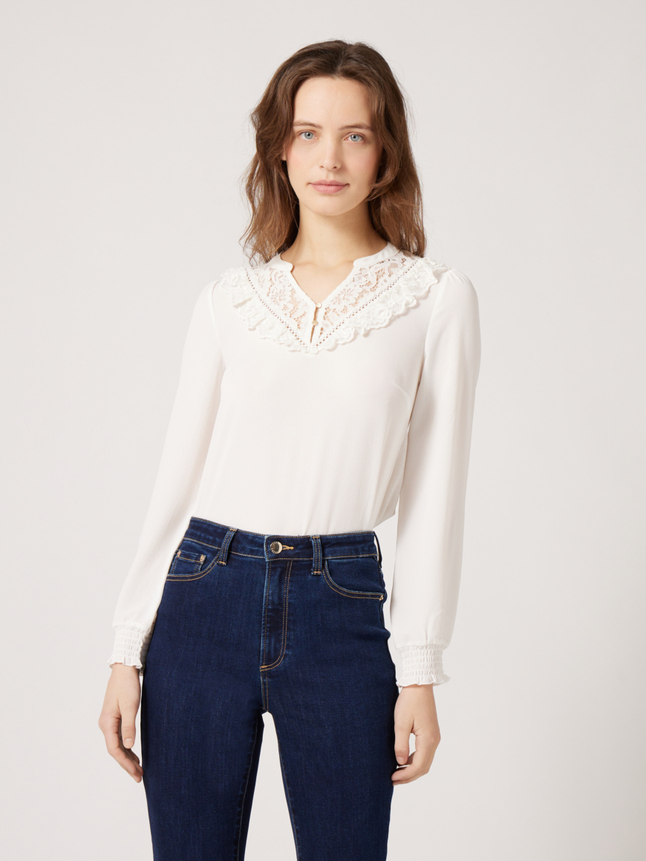 Top col dentelle