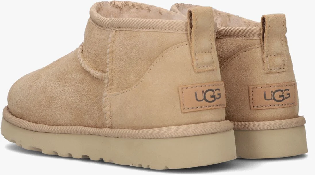 UGG beige ugg vachtlaarzen w classic ultra mini
