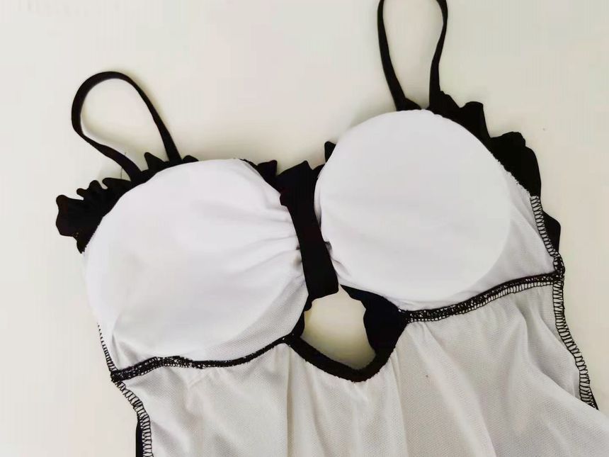 Sancus - Badpak / Cover-up / Set met spaghettibandjes en gerimpelde uitsnijdingen