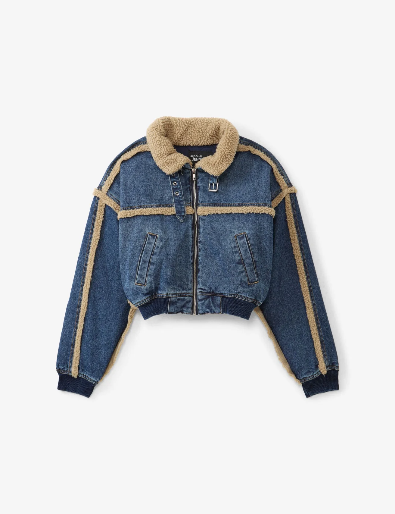 Veste en jean avec fausse fourrure intérieur bleue