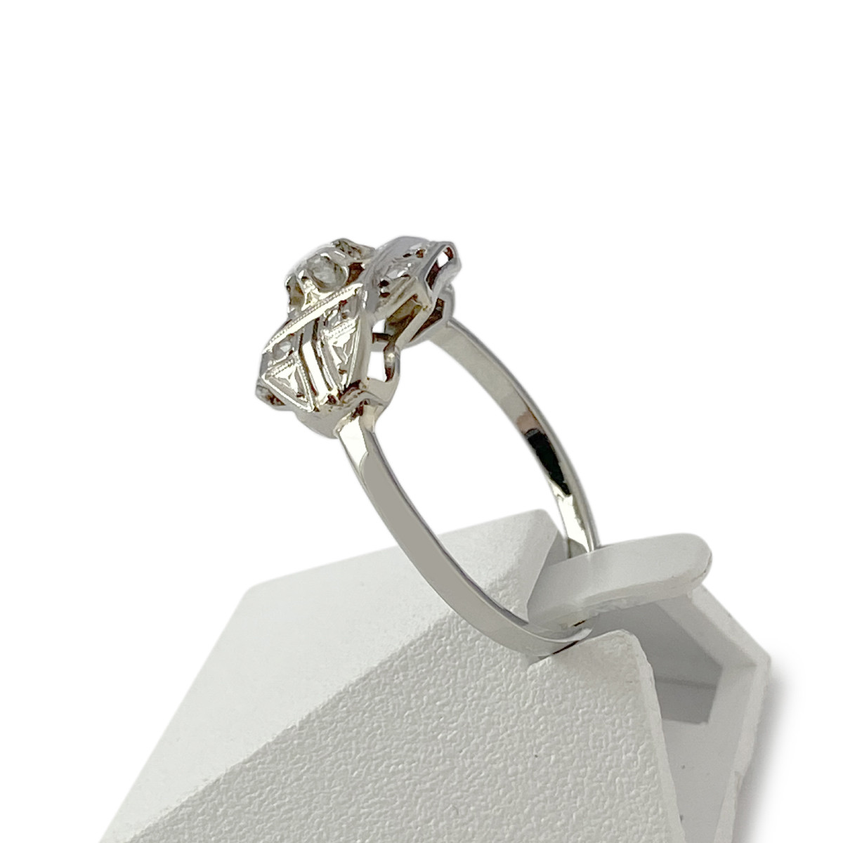 Bague d'occasion or 750 blanc diamant et pierres blanches