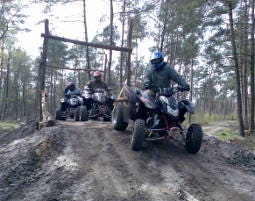 Quad Offroad Tour in Dolle als Erlebnisgeschenk