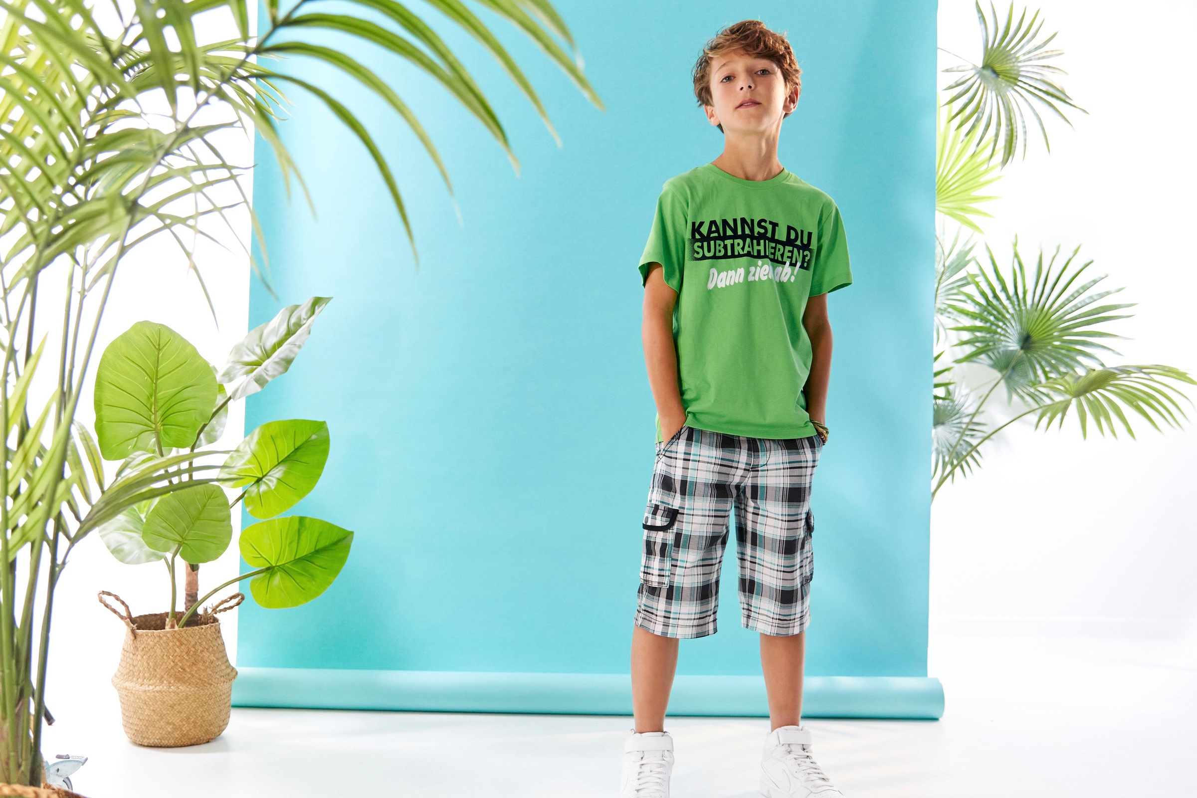 KIDSWORLD T-Shirt »KANNST DU SUBTRAHIEREN?«, Kurzarm,  mit trendigem Druck,  tiefer Rundhals,  aus  Baumwolle