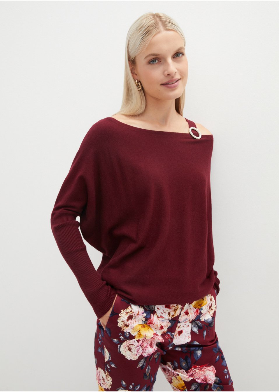 Pull avec élément décoratif