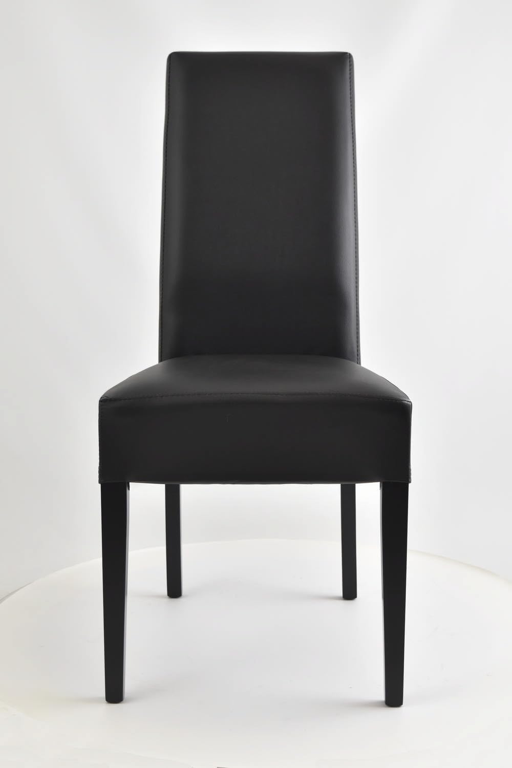 t m c s Tommychairs - 4er Set Moderne Stühle Luisa für Küche und Esszimmer, robuste Struktur aus lackiertem Buchenholz Farbe Schwarz, Gepolstert und mit schwarzem Kunstleder bezogen