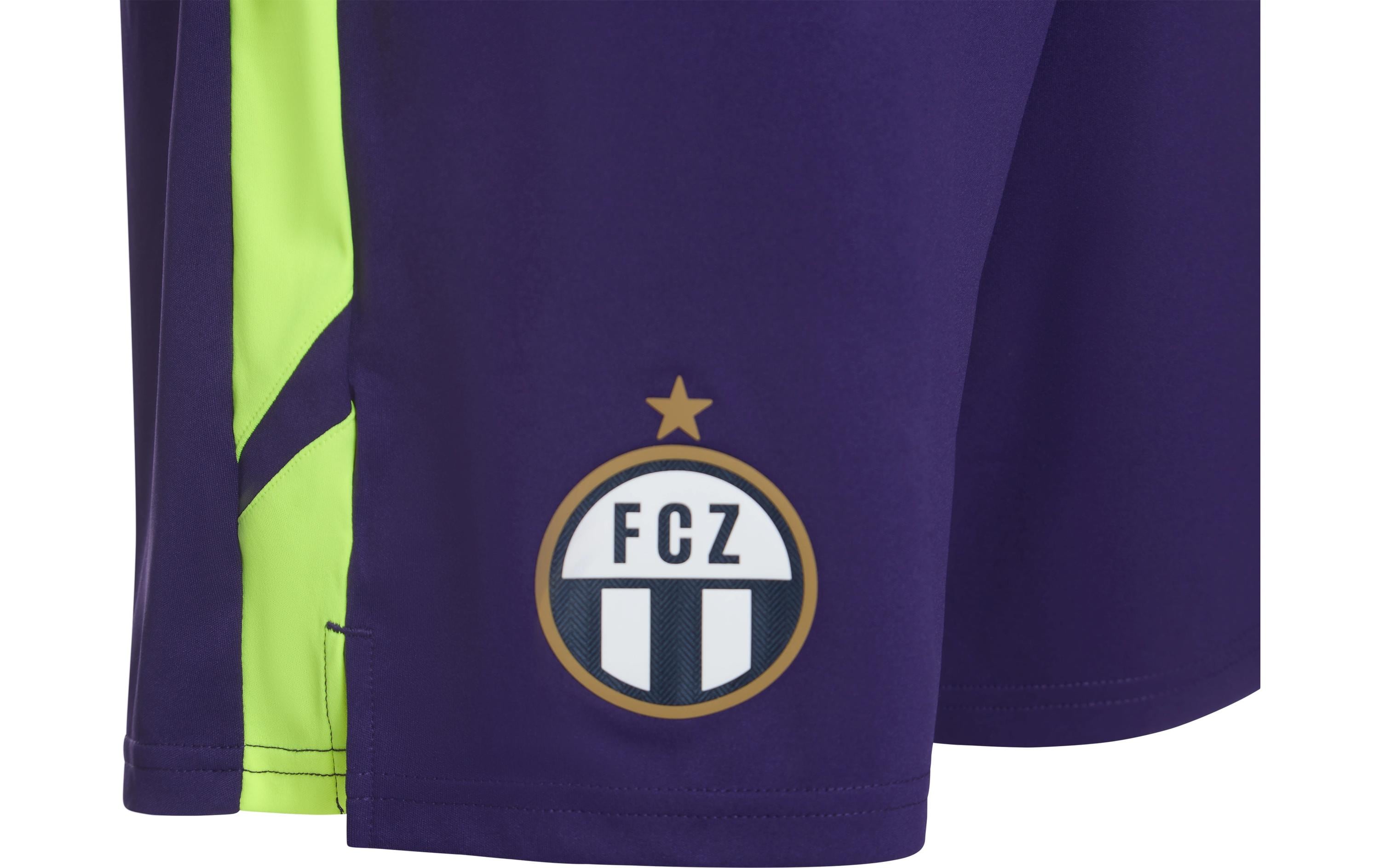 Shorts Away 25/26 Violett, MDie Auswärtsshorts des FC Zürich für die Saison 2025/26