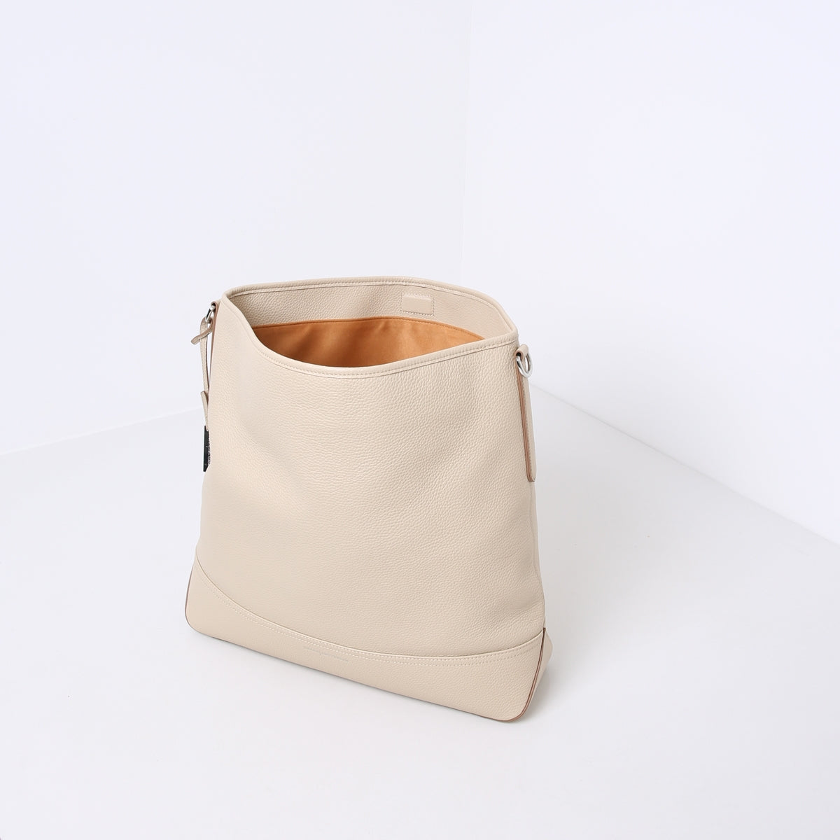 TUUR | LIMESTONE