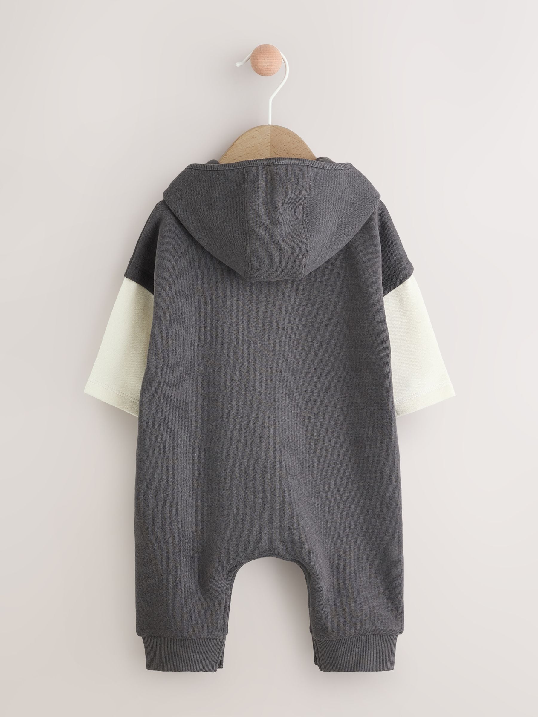 Monochroom - Babyromper met capuchon (0mnd-3jr)