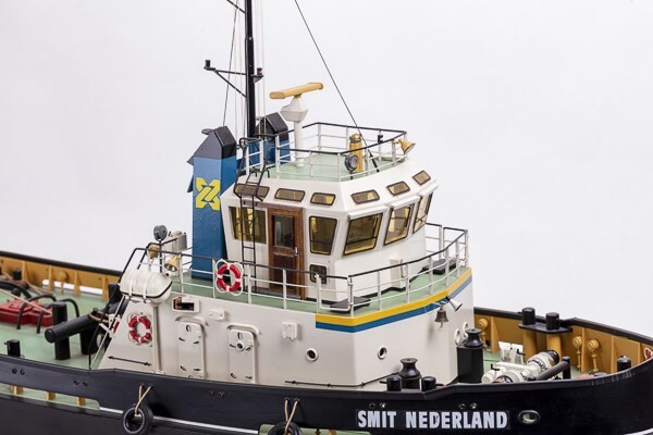 Billing Boats - Smit Nederland 528 Skib Byggesæt - 1:33 - Bb528