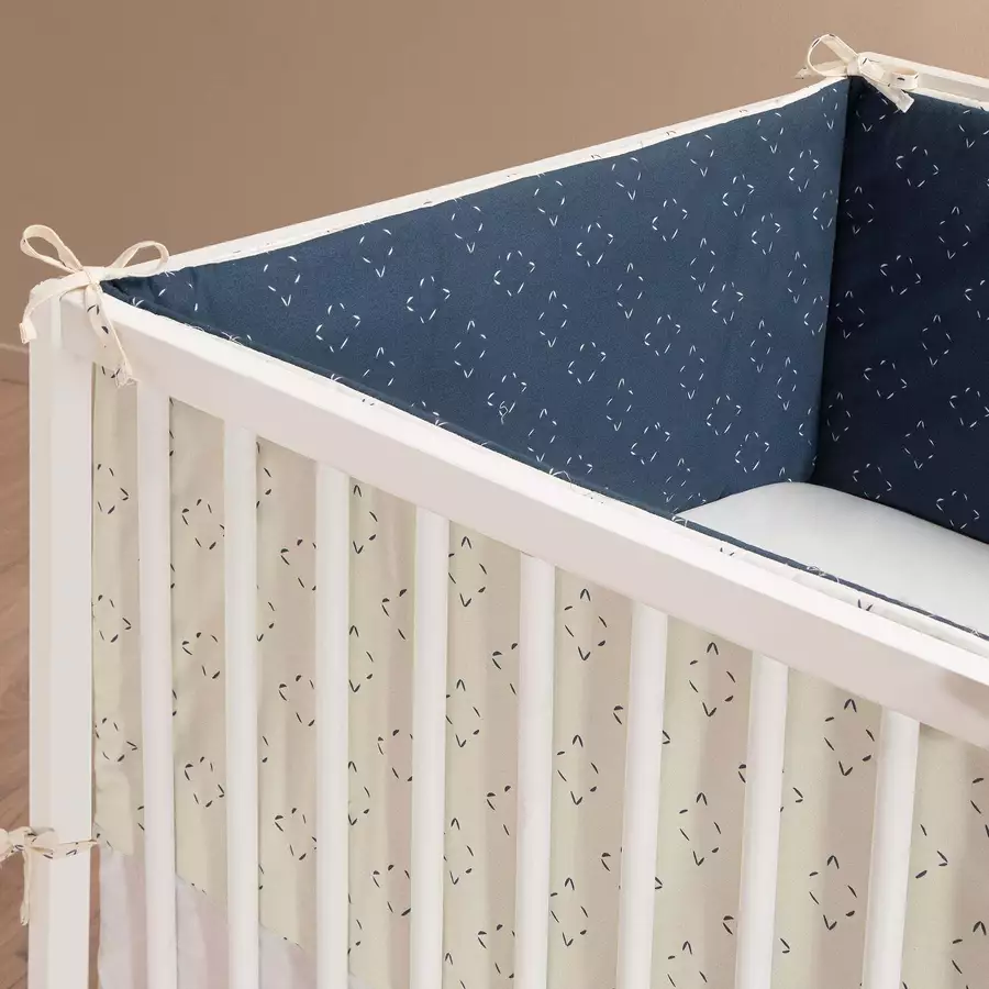 hibboux® Bettgittereinlage Hygge Crib Bumper Ecru&Navy