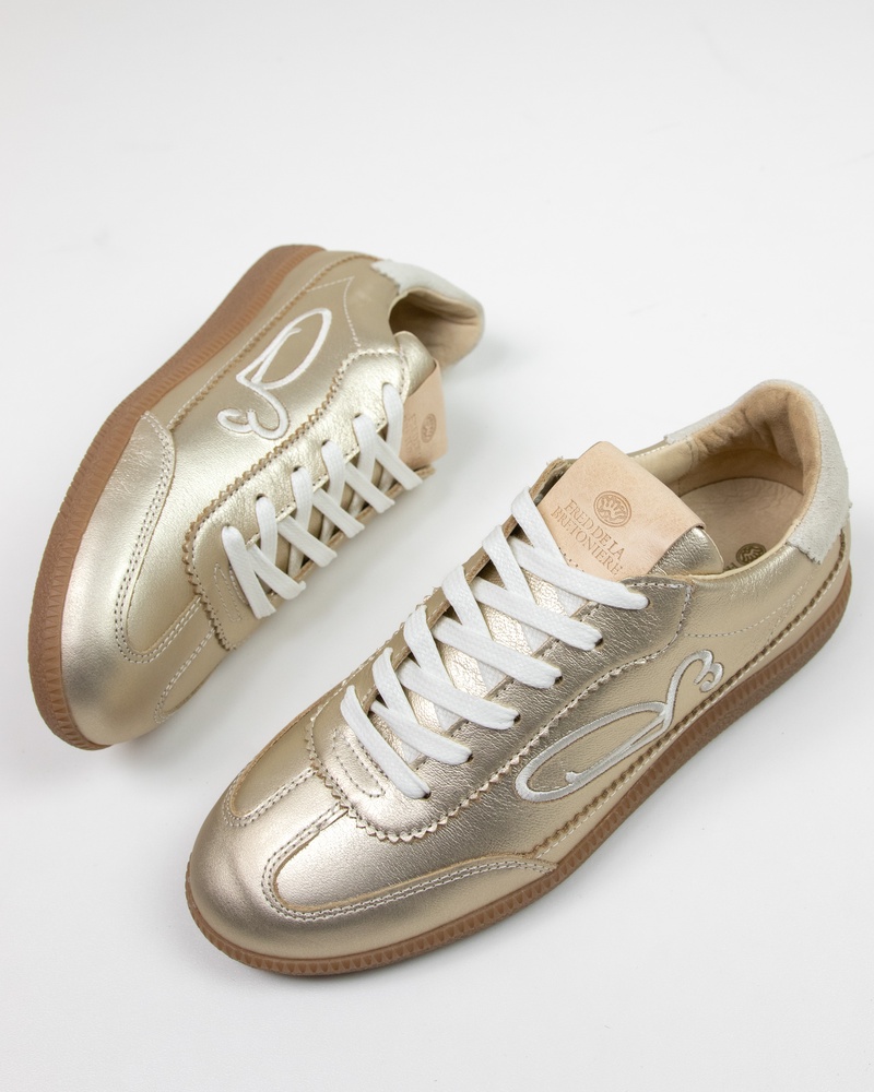 Fred de la Bretoniere Pearl Sign Lage sneakers  - goud