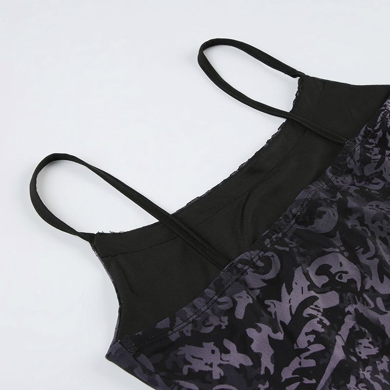 BrickBlack - Spaghettibandjes, ronde hals, bloemenprint en geplooide maxi-A-lijnjurk