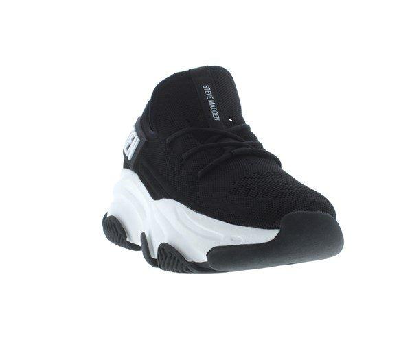Steve Madden Protege e Sneakers.