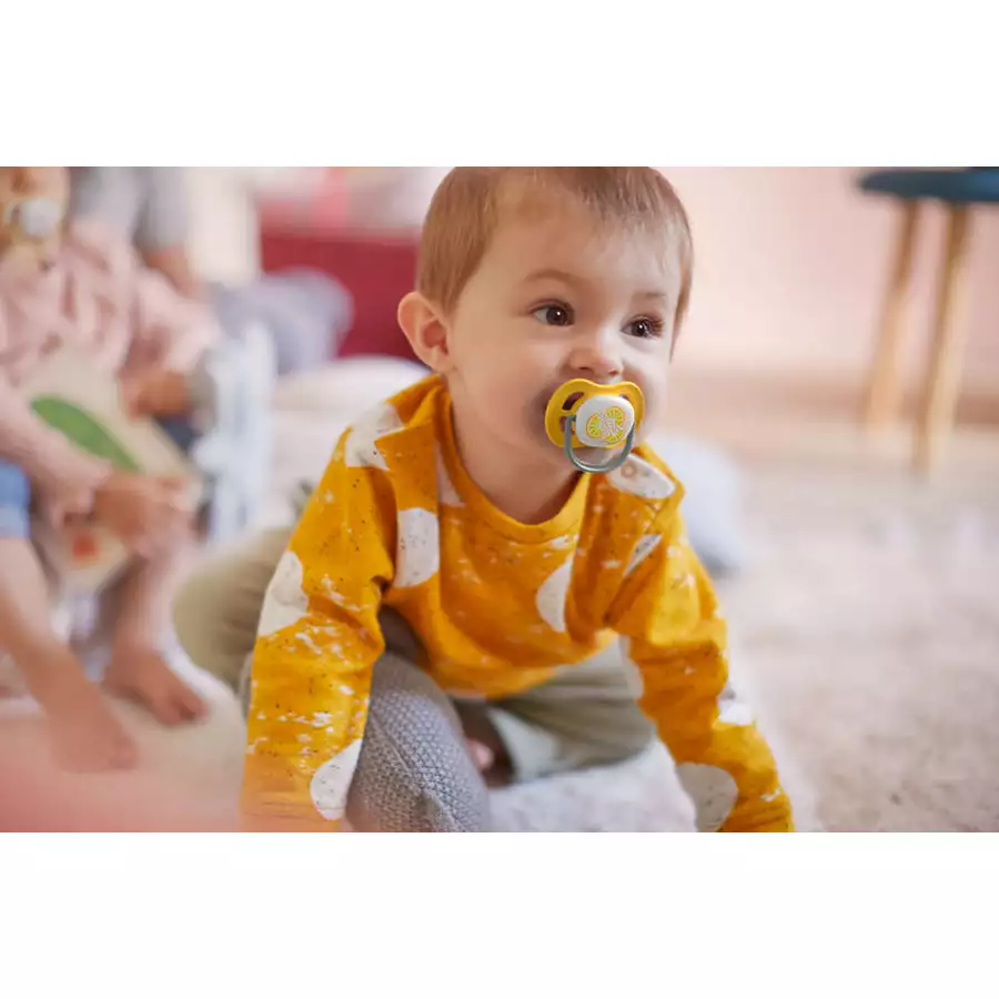 Philips Avent Schnuller ultra air SCF08018 6-18m in gelb, 4 Stück