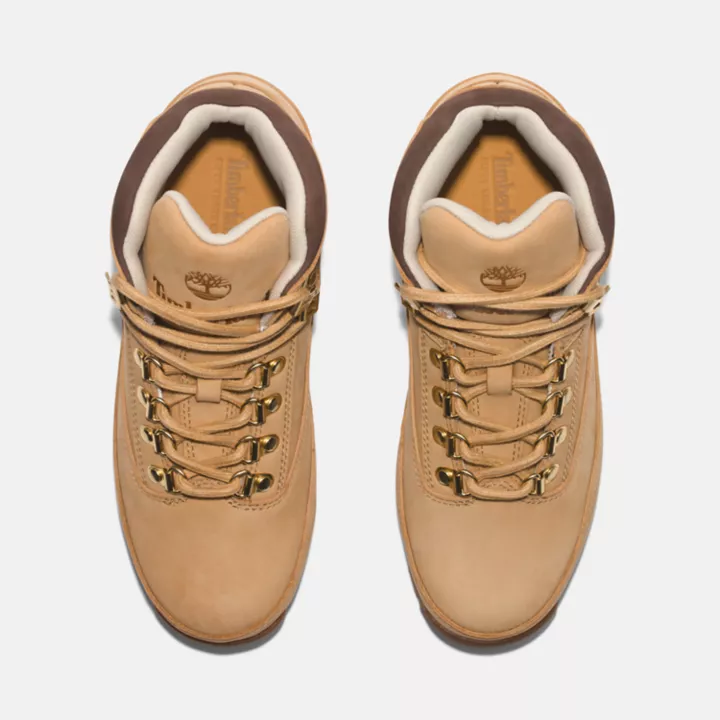 Bota Timberland 50th Edition Butters Euro Hiker de couro para mulheres na cor Golden Butter.