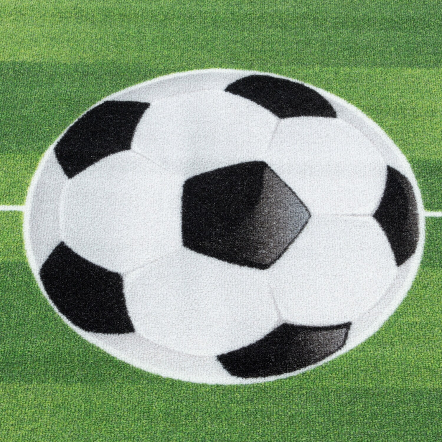 Kinderteppich Fußball, Fußballfeld mit Flaggen Motiv, Höhe 9 mm Ökotex Standard