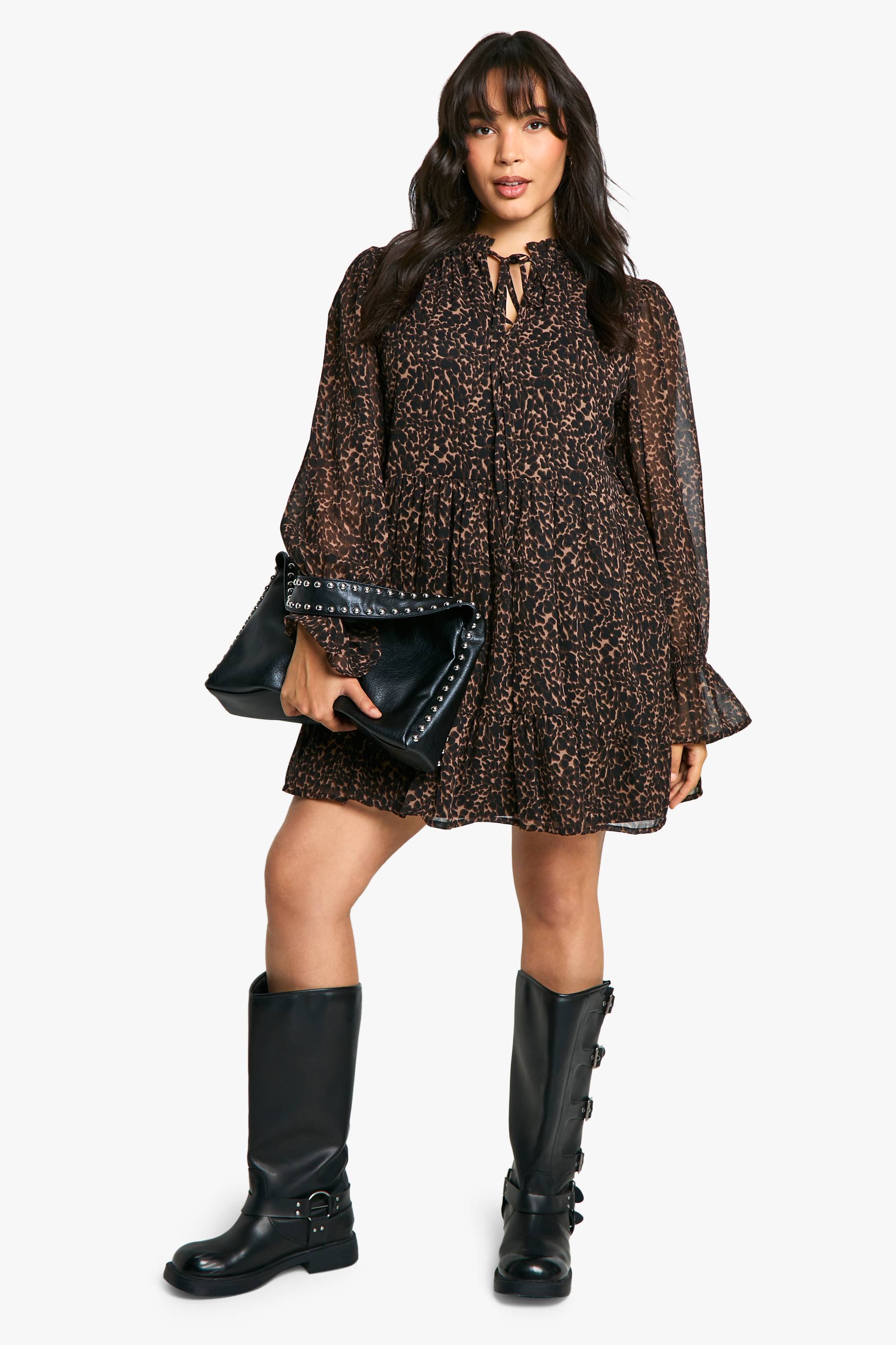 boohoo Robe chemisier en chiffon grande taille à imprimé animal