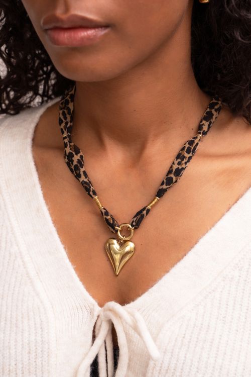 Panterprint cord ketting met statement hart