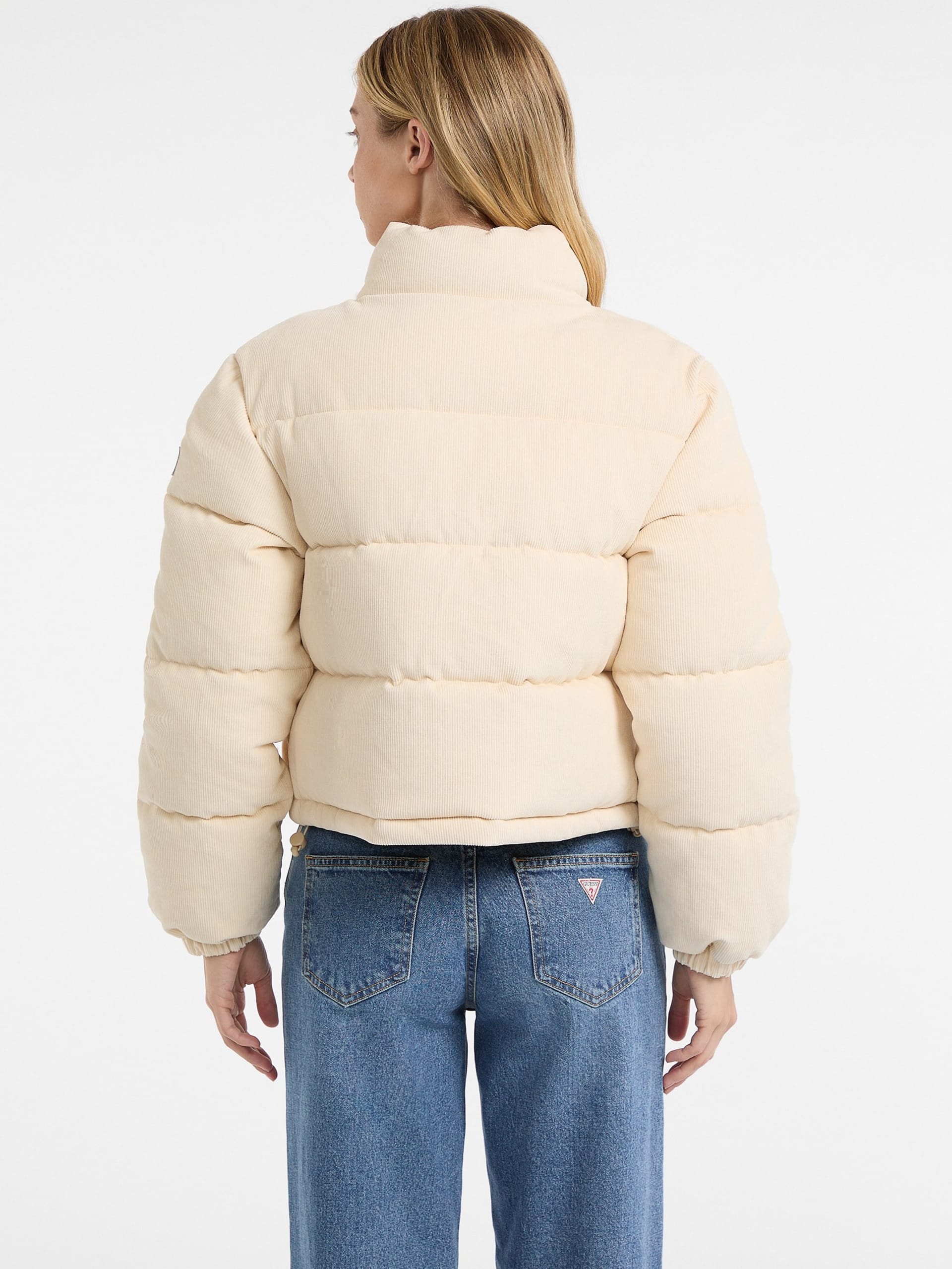 Jaqueta puffer cropped de veludo cotelê