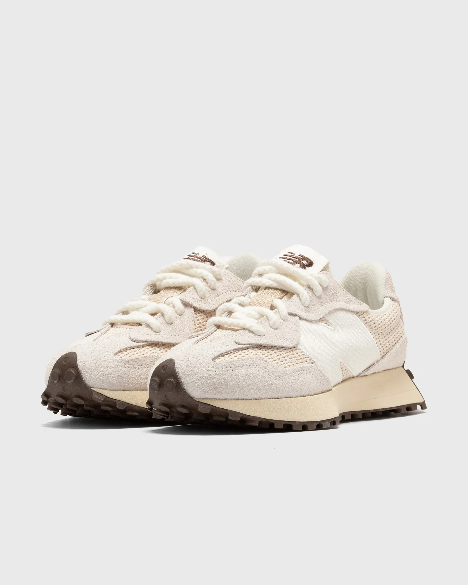 New Balance 327