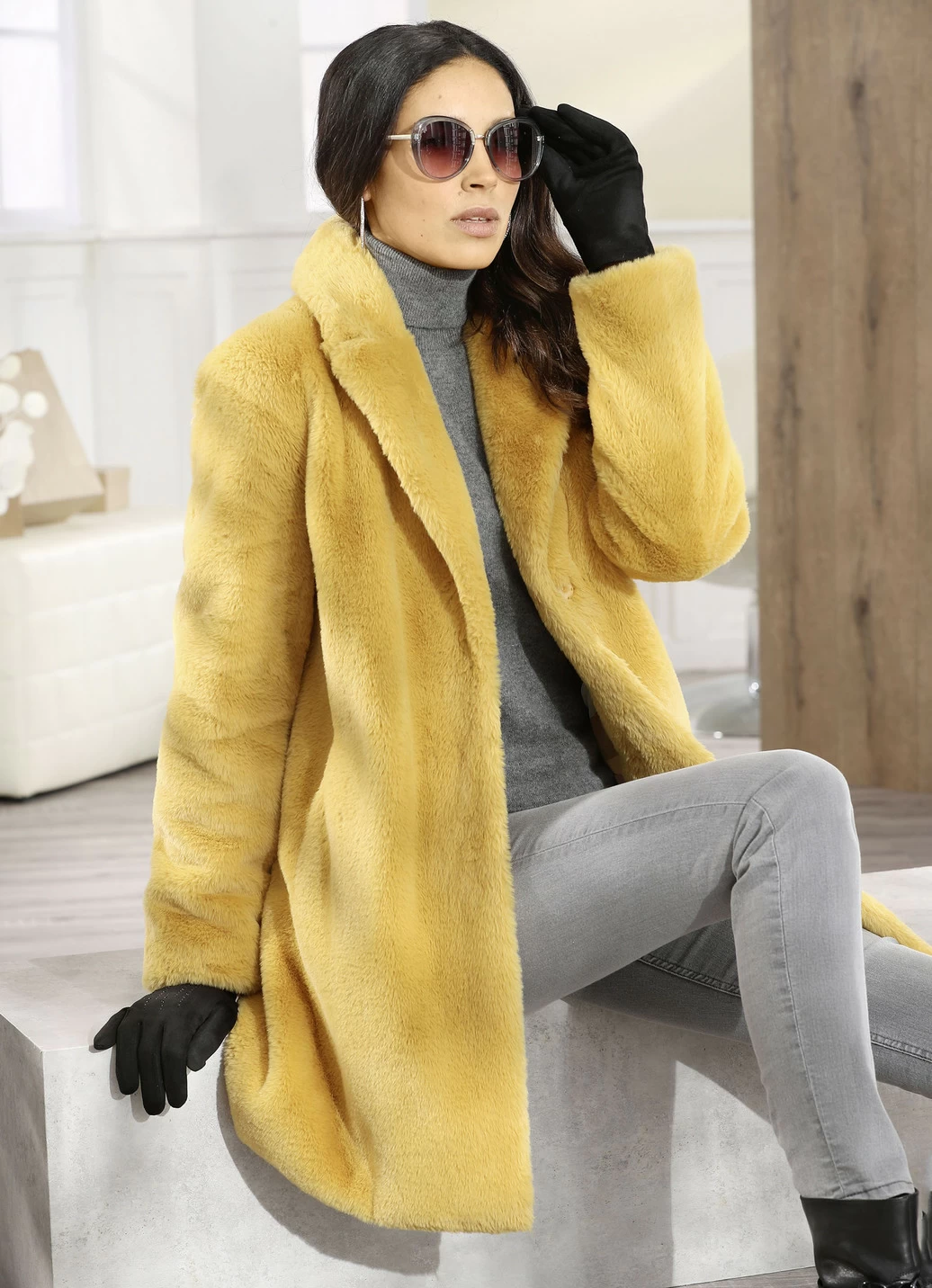 Longjacke aus kuschelweichem Kunstpelz