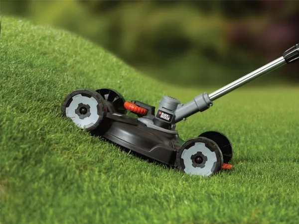 Black & Decker Strimmer STC1820CM-QW - Græstrimmer - ledningfri - 18 V - 7400 opm - 28 cm - inkl. 1x2Ah Batteri