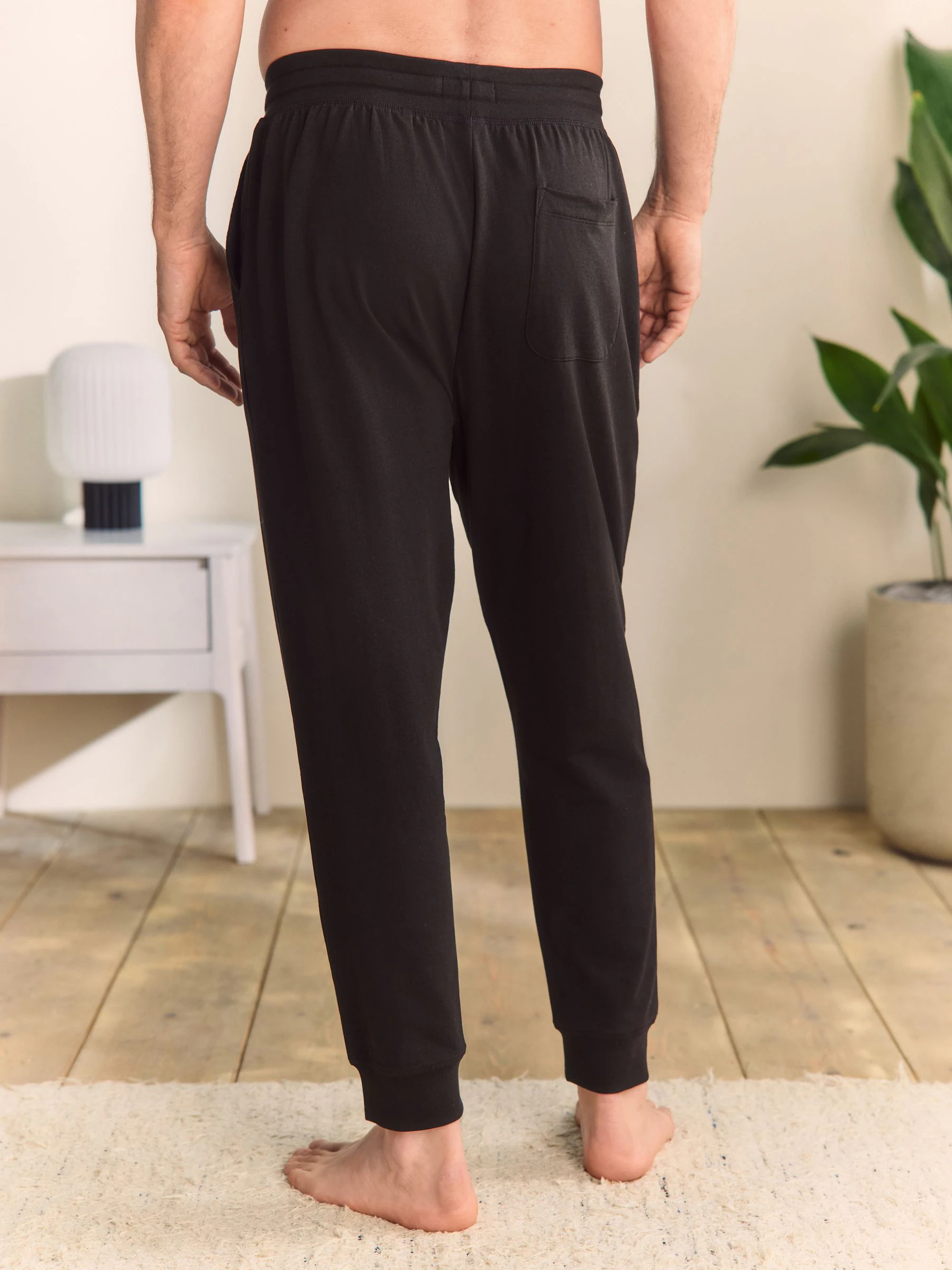 Zwart - Met boorden - Dunne joggingbroek