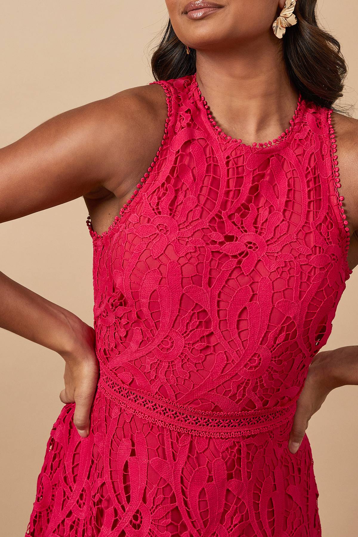 Oasis Robe Dentelle à Encolure Américaine