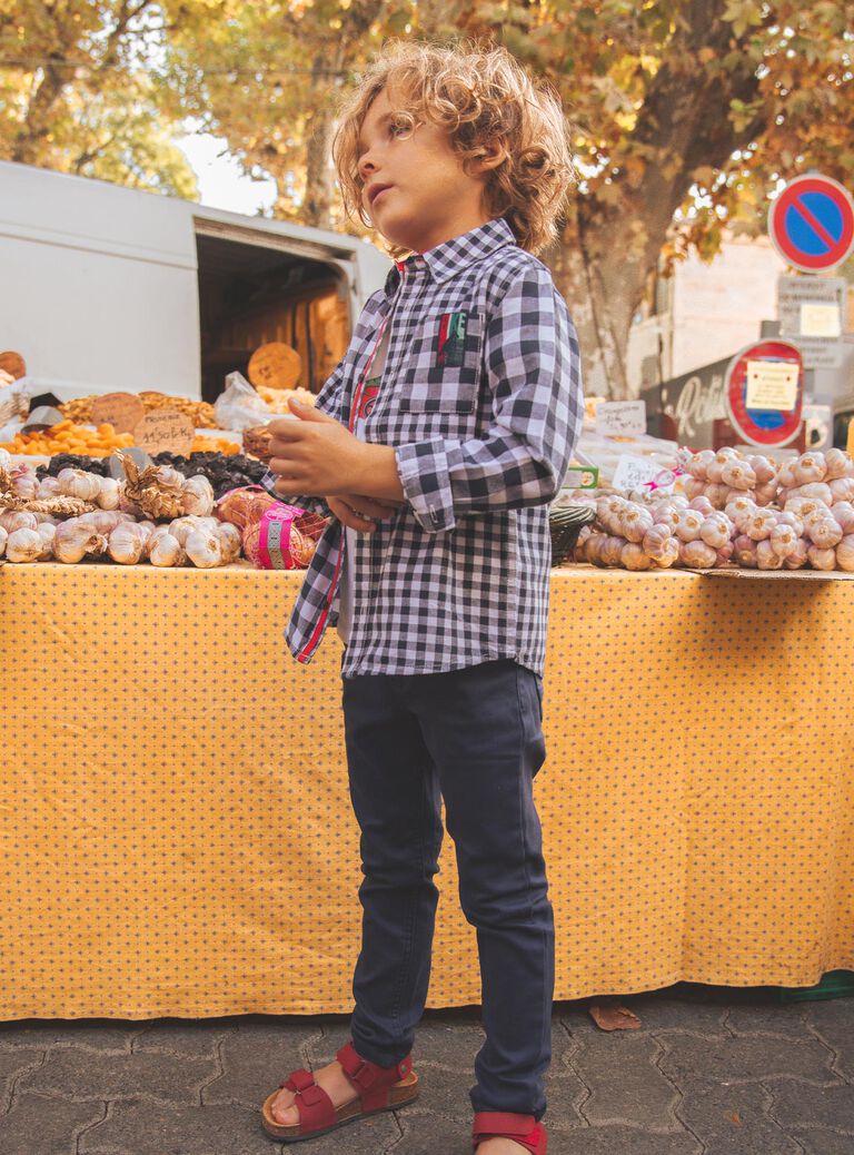 Chemise blanches à carreaux