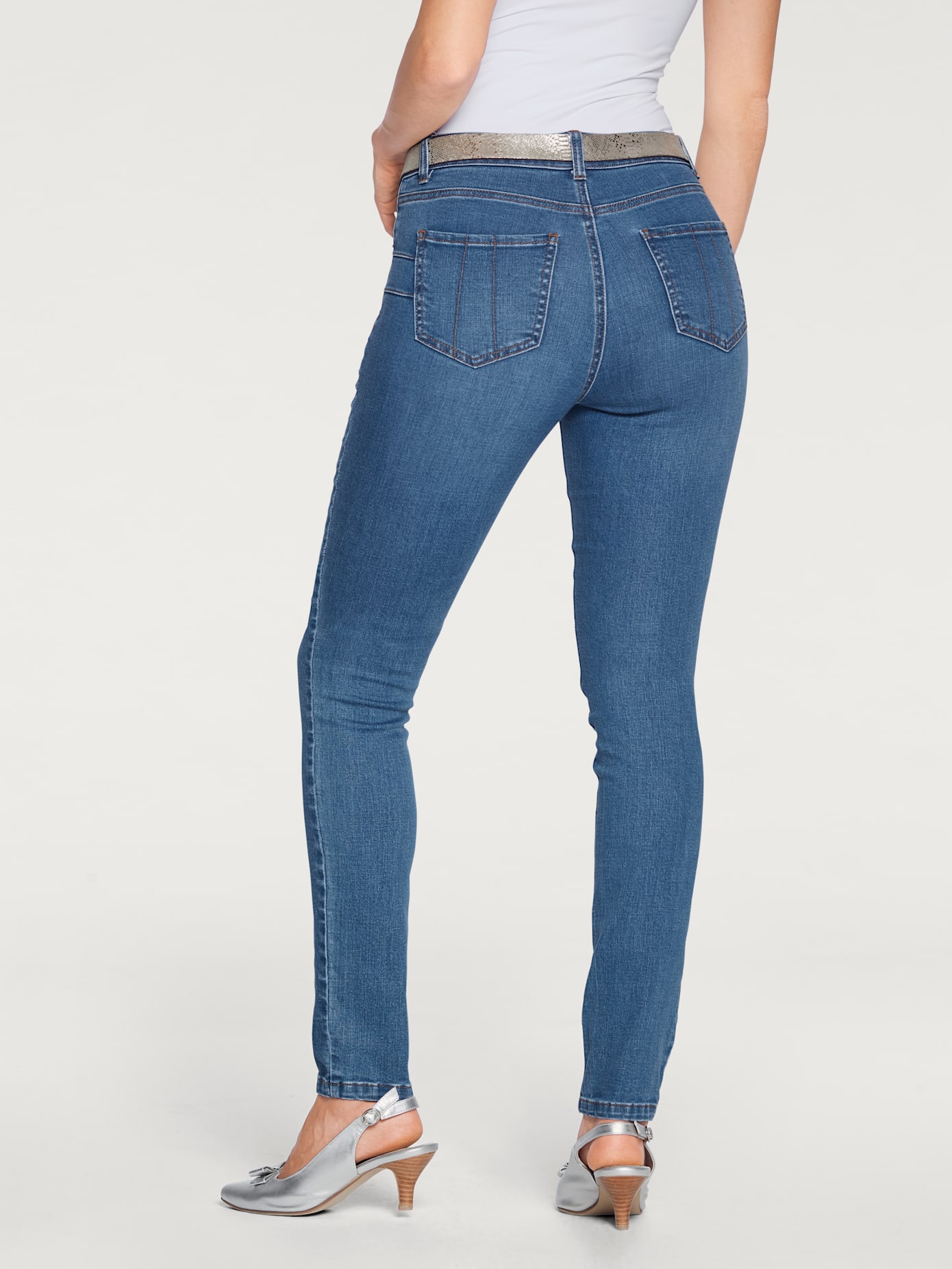 Jeans effet ventre plat coupe skinny tendance