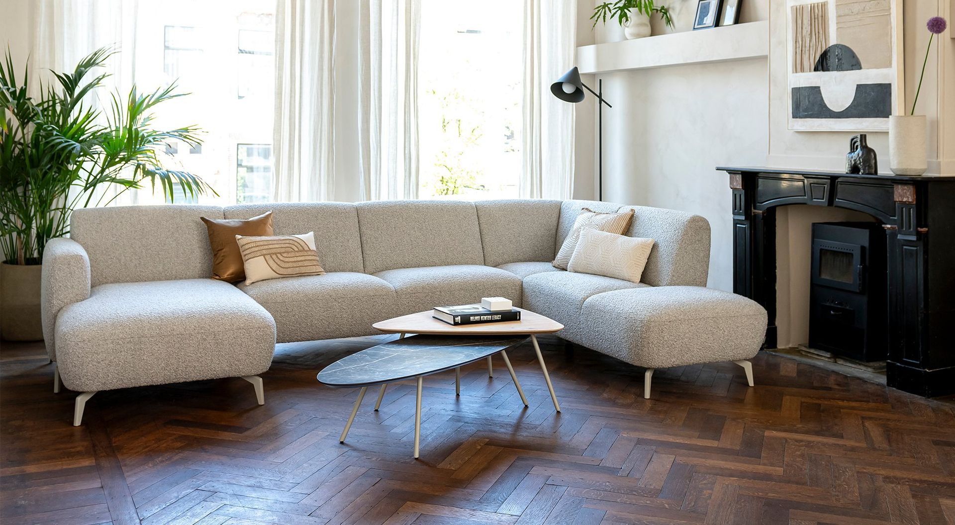XOOON   Niora Salontafel