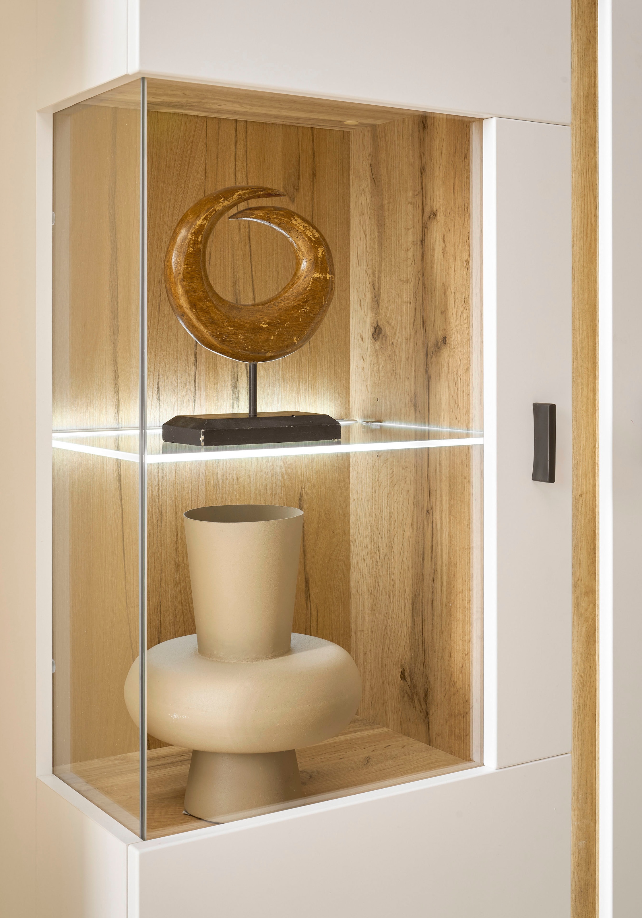 INOSIGN Vitrine »LONG ISLAND, Stauramvitrine« 1 Stk. tlg. in moderner Trendfarbe,inklusive senkrechter Beleuchtung,Breite 80 cm
