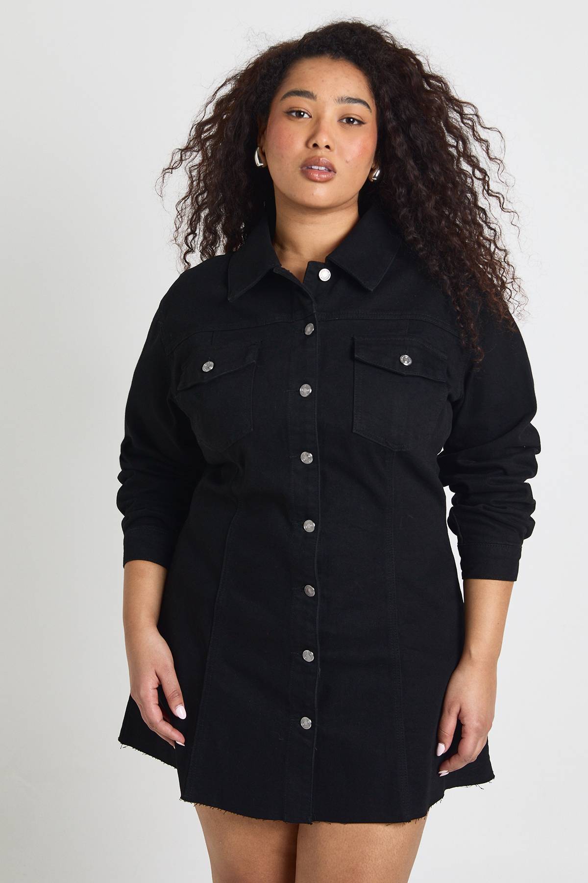 boohoo Robe Chemise en Denim Grande Taille
