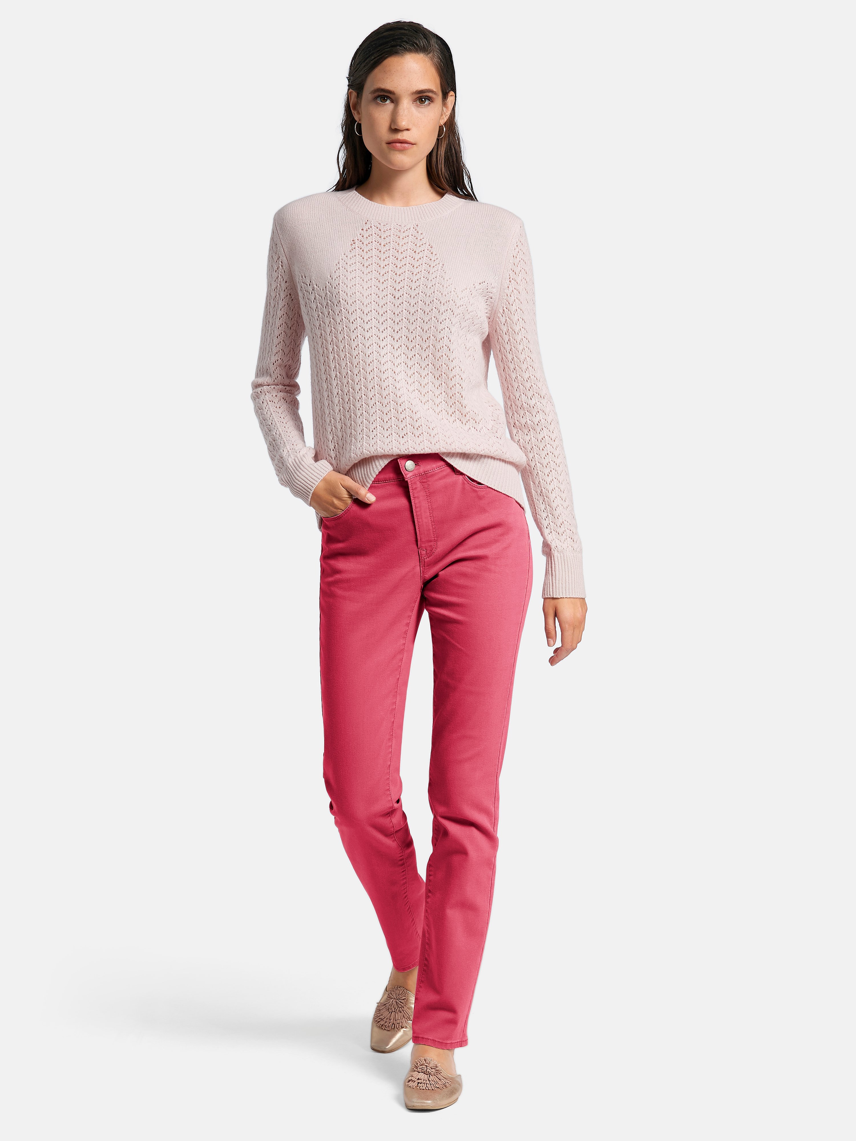 „Feminine Fit“-Jeans Modell Nicola