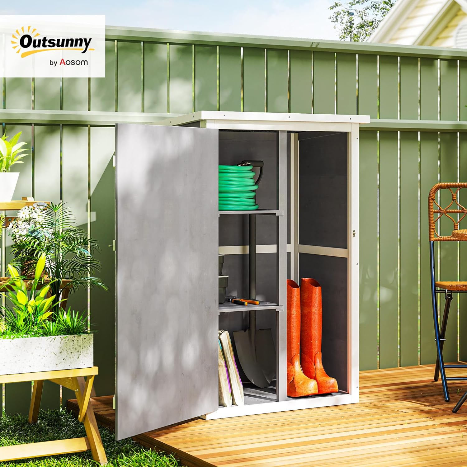 Outsunny Gartenschrank Holz, Geräteschuppen wetterfest 75x56x115cm, Gerätehaus mit Tür, Böden, Geräteschrank, Gartenhaus Werkzeugschrank Gartenschuppen für Garten, Terrasse, Hinterhof, Rasen, Grau