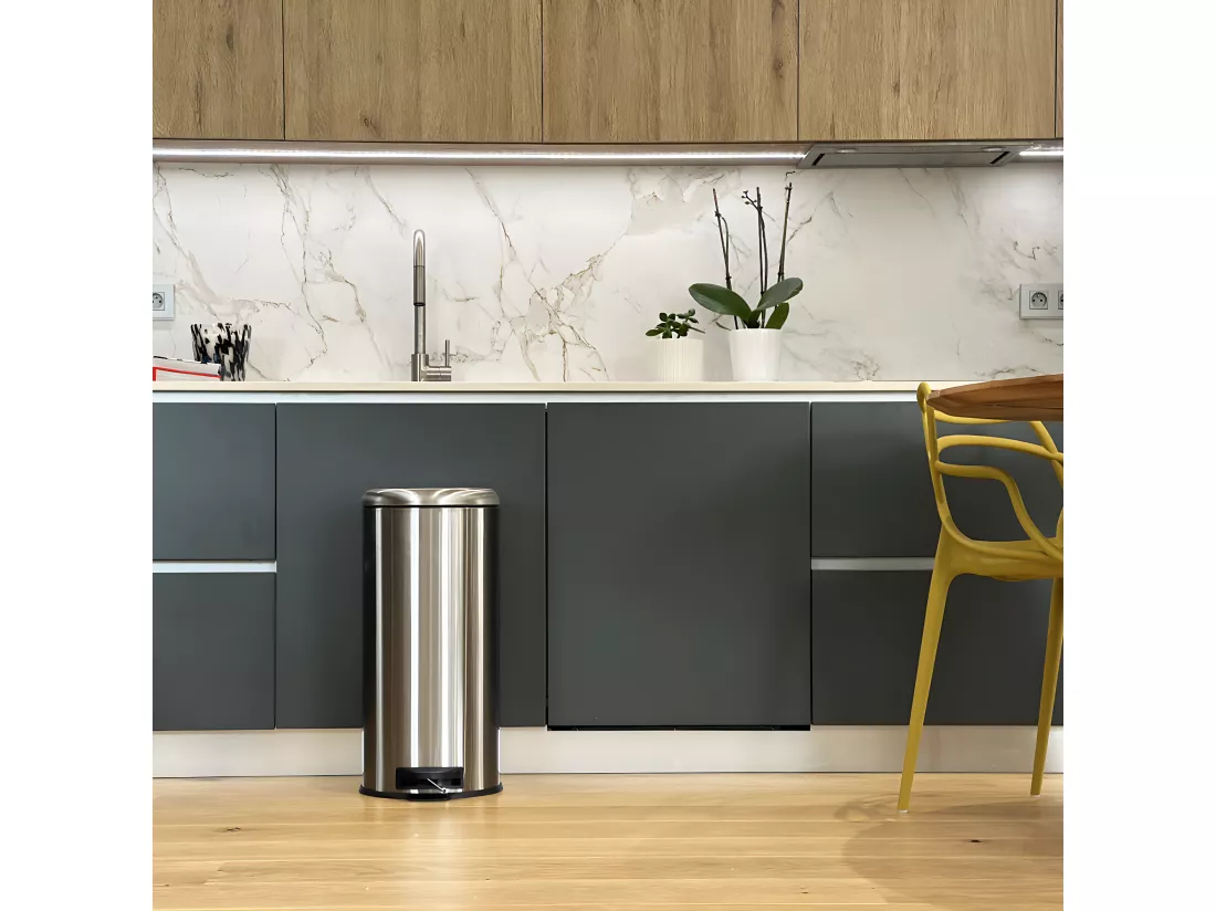 Poubelle de cuisine à pédale URBAN Argent Acier inoxydable 30 L