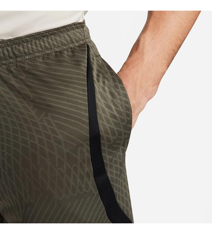 Nike Men FC Barcelona Strike Trainingsshort 2023/2024
