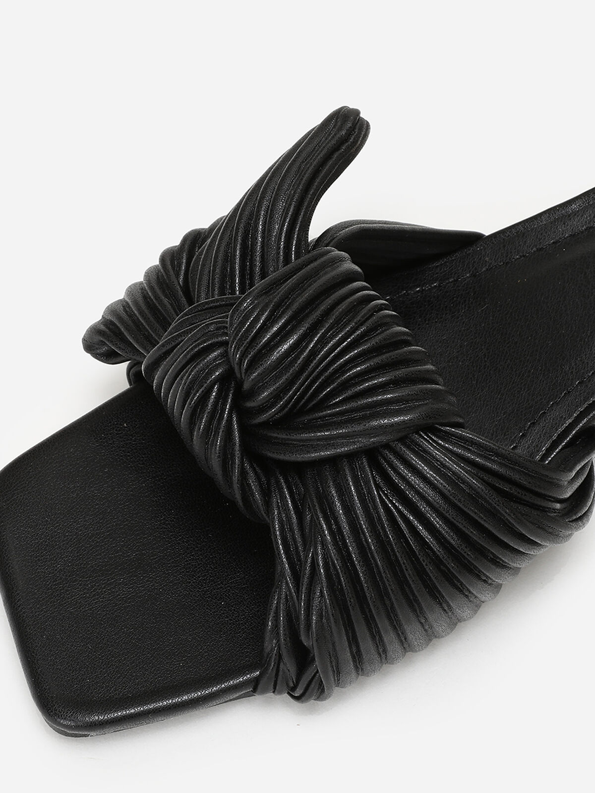 Mules à talon et nœud plissé- Noir