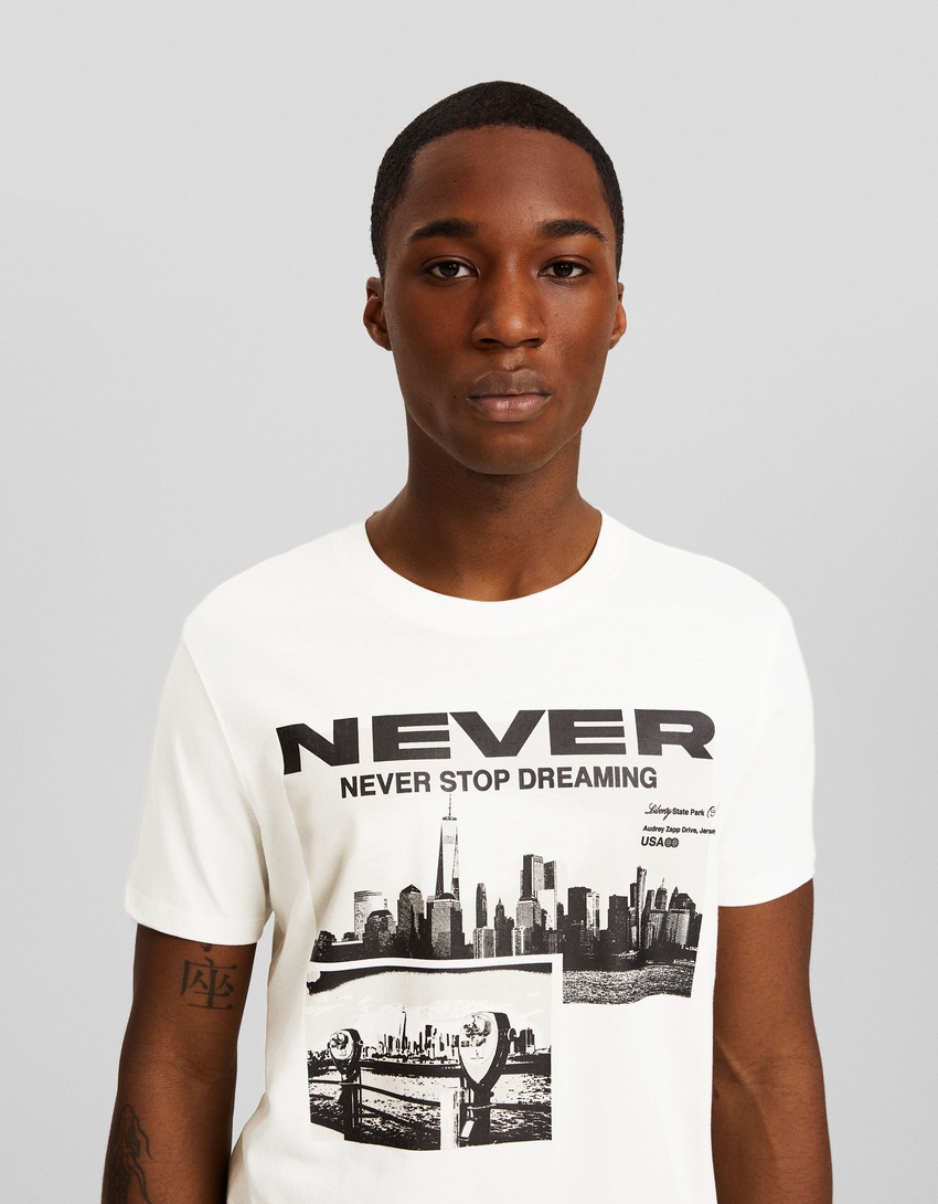 Camiseta de manga curta com estampa