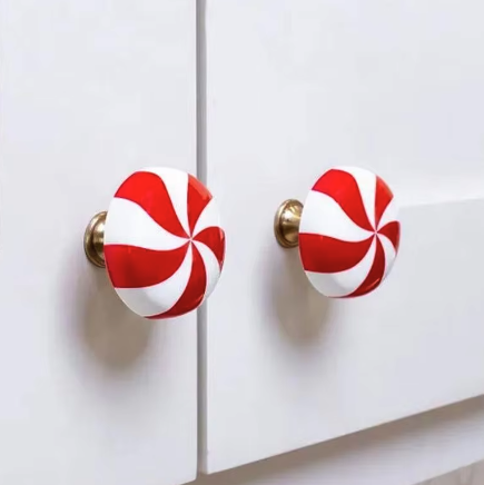 (2er Set) Ø4cm Silikon Weihnachts Schrankgriff Abdeckung Möbelgriff Schutz Hülle für Kommoden / Schränke / Schubladen / Türen - Lollipop