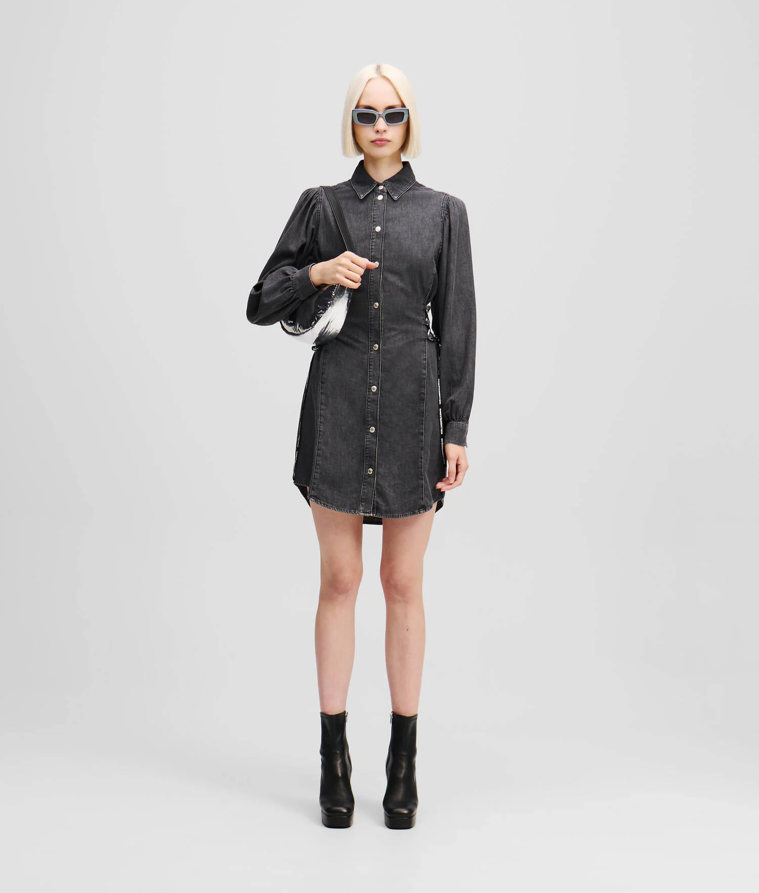 ROBE-CHEMISE EN DENIM À LA TAILLE NOUÉE - Noir lavé
