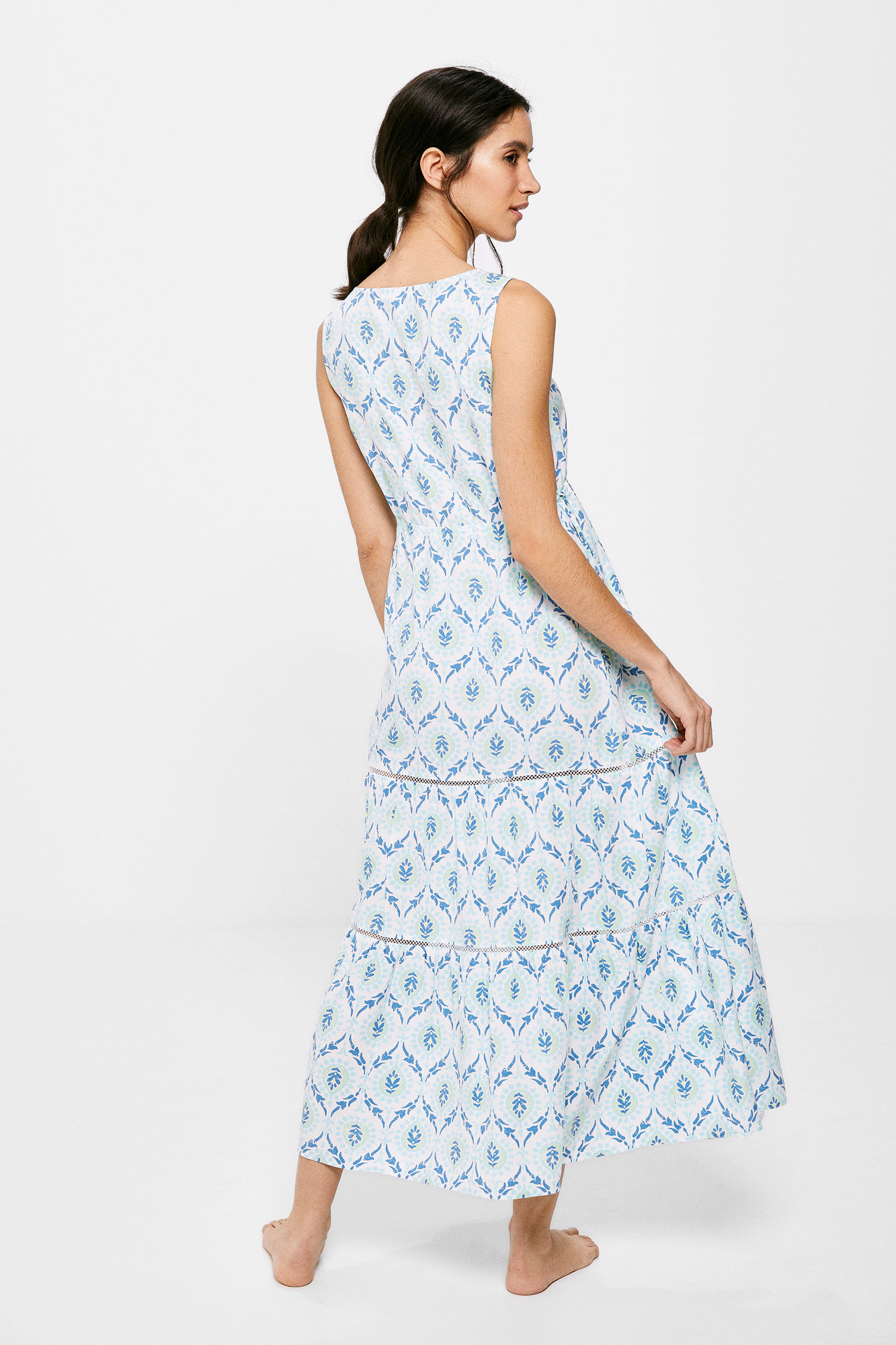 Vestido longo com estampa em painéis - amarelo