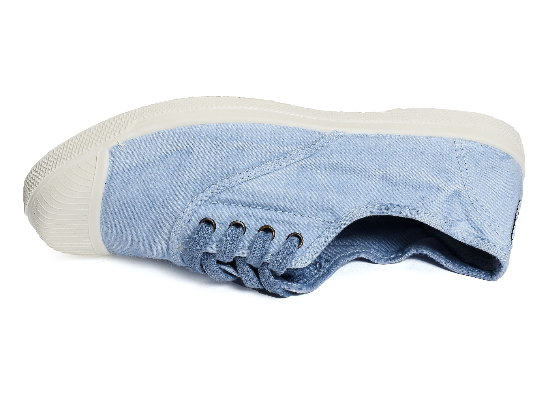 102 bleu ciel