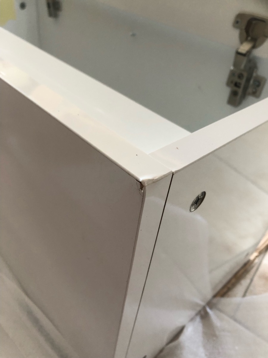 SCHADEMODEL: SaniGoods Sally Kolomkast 135cm Wit Glans